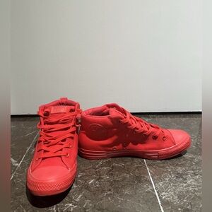 ⏰Last Chance Offer⏰ Men’s Classic Red High-Top Sneakers.